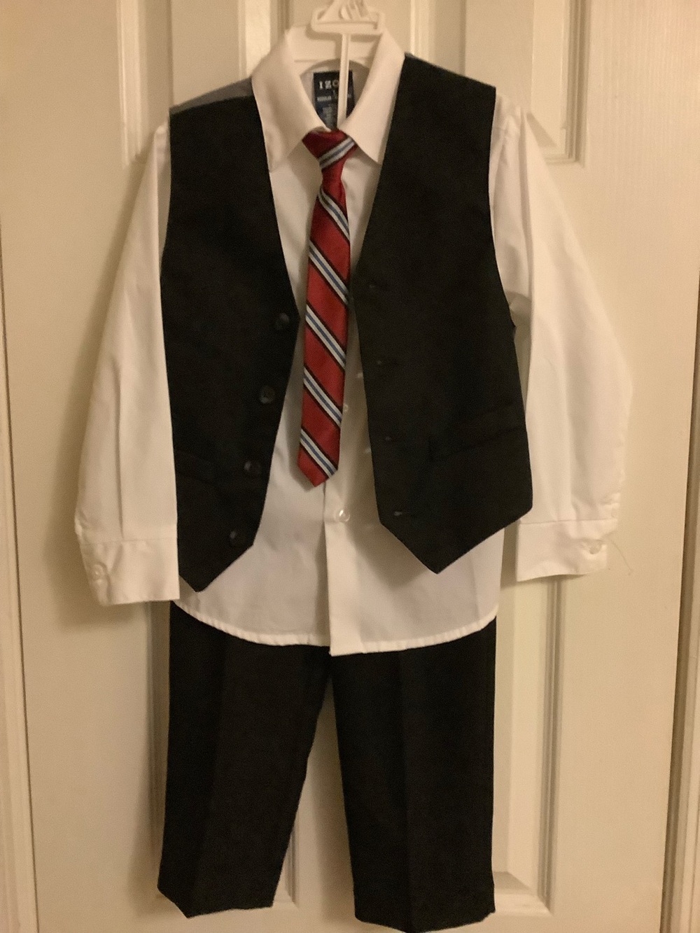 IZOD Boys 4-Piece Formal Suit Set - 5